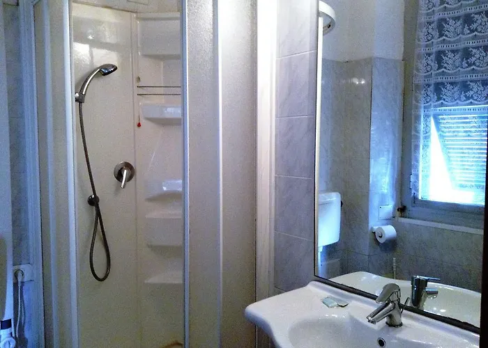 Bernheof Hotel Genoa